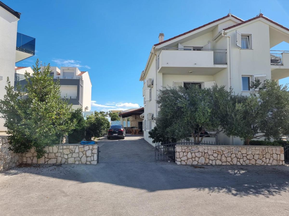 Apartments Gabbiano Novalja Zewnętrze zdjęcie